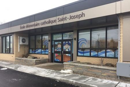 École Saint-Joseph — Addition
